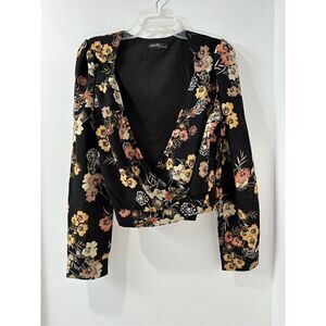 On Twelfth women’s black floral crossover front top size Large. #34-1236